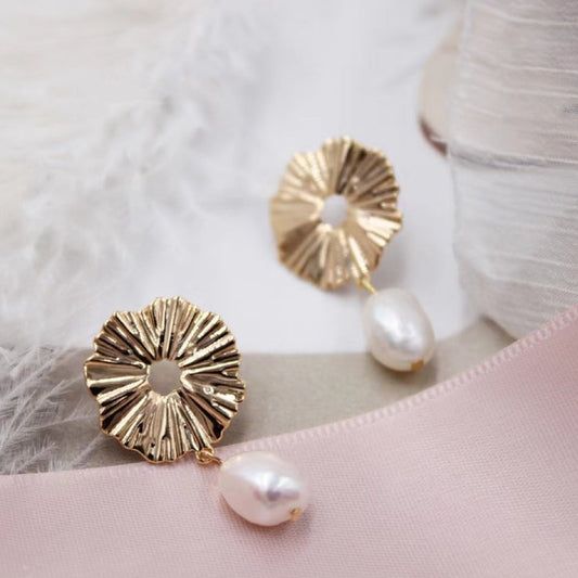 (E013)  Simple baroque style fresh water peral earring