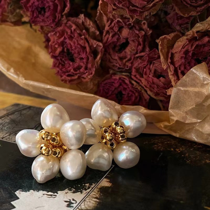 (E006)  Petaloid pearl earrings