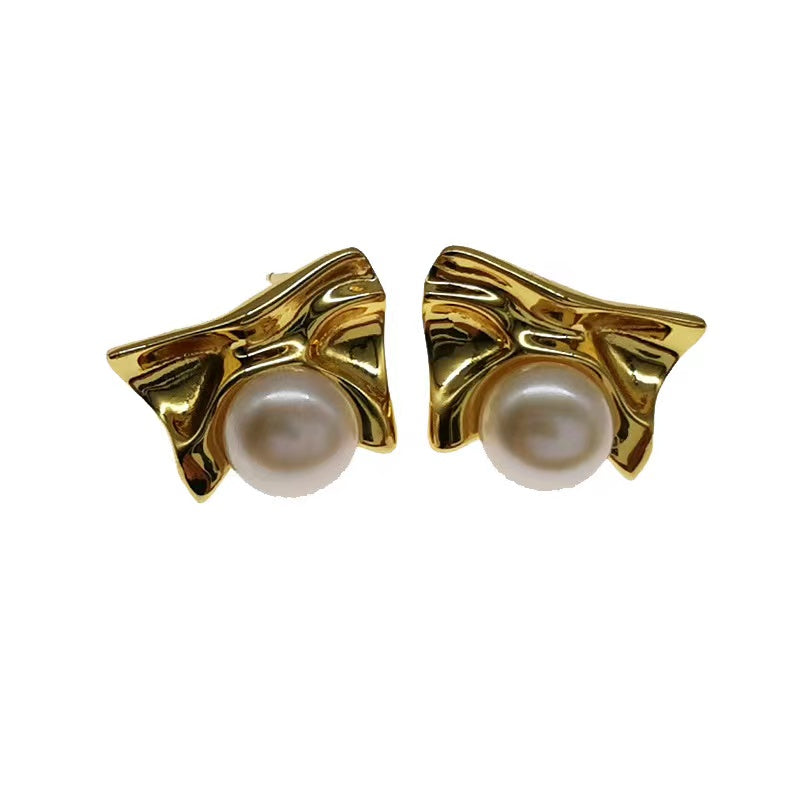 (E004)  Bow-tie earrings