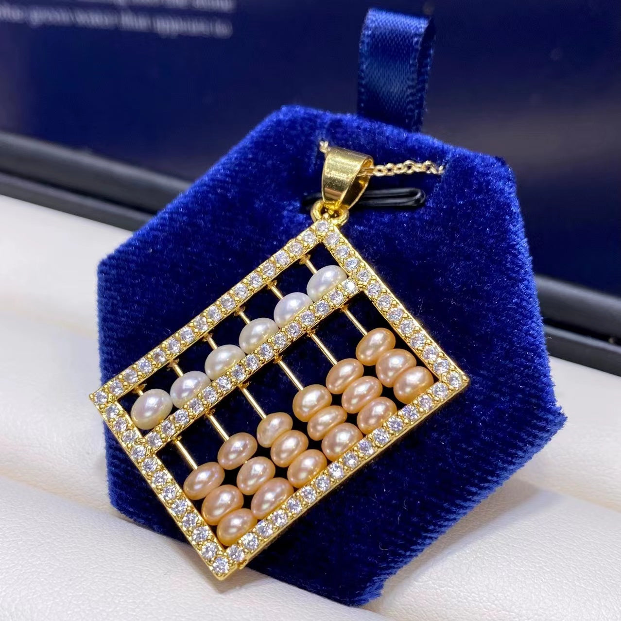 (P032) Pearl abacus pendant