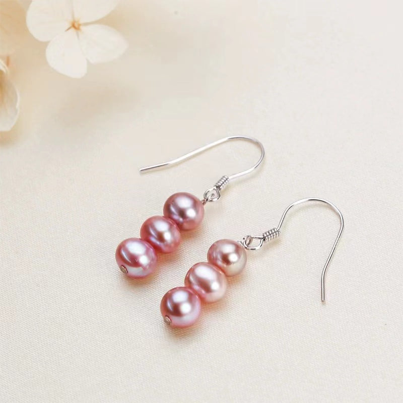 (E021)  Pearl earrings