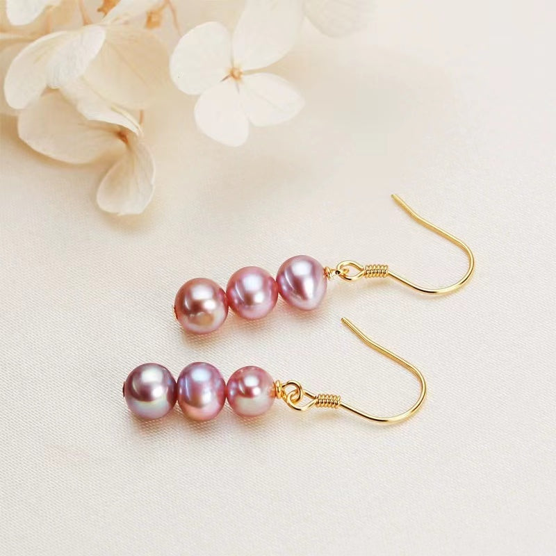 (E021)  Pearl earrings