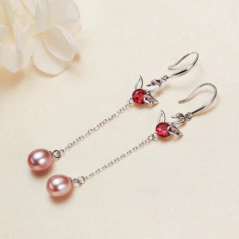 (E024)  Pearl earrings