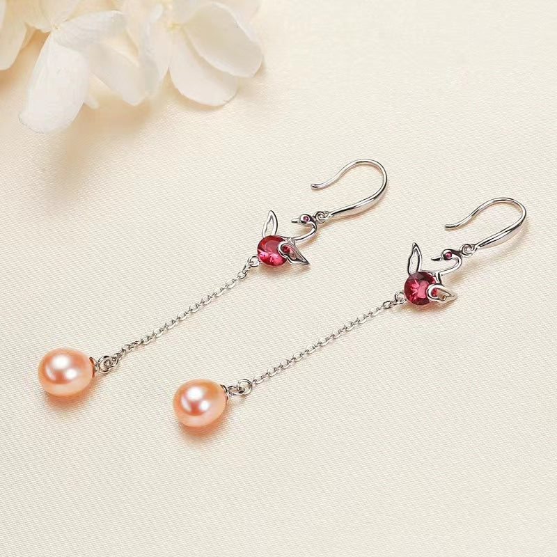 (E024)  Pearl earrings