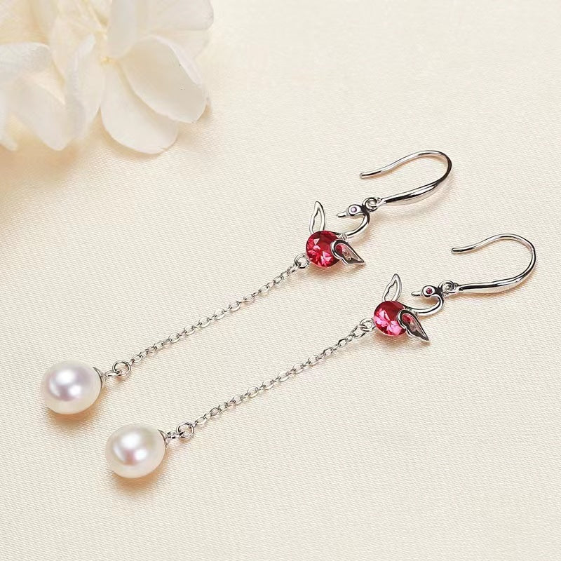 (E024)  Pearl earrings