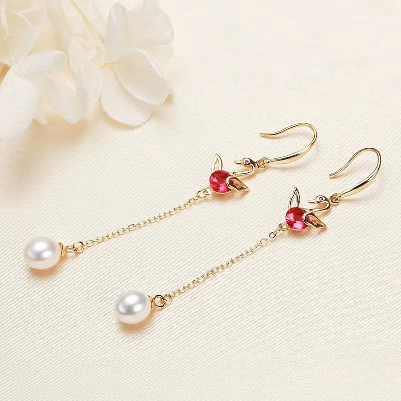 (E024)  Pearl earrings