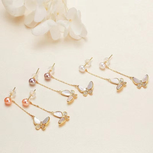 (E025)  Pearl earrings