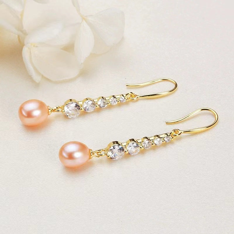 (E026)  Pearl earrings