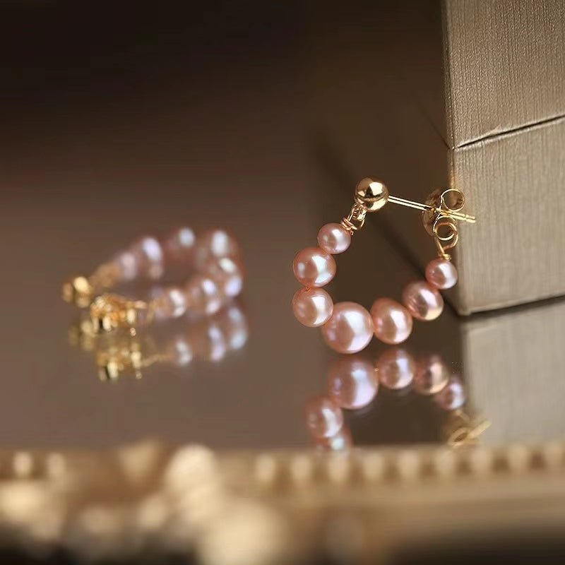 (E029)  Pearl earring