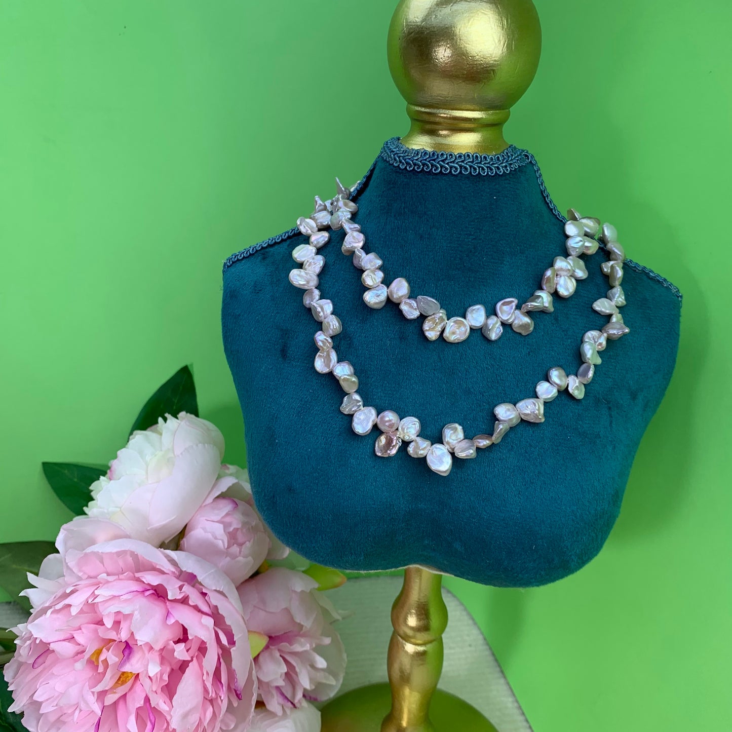 (N013)Baroque Petal Full Pearl Necklace USD600