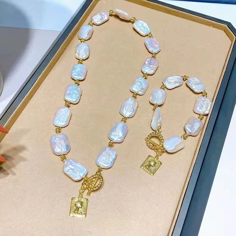 (J026)  Rectangle baroque  pearl set