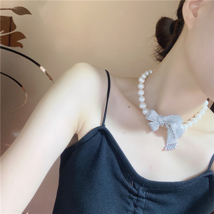 (N019)Bow-tie necklace