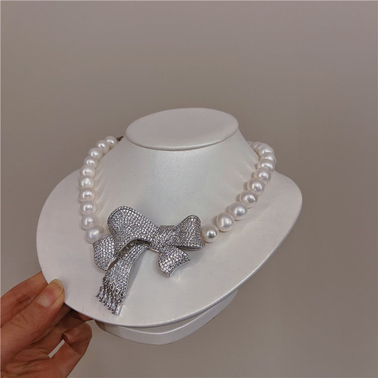 (N019)Bow-tie necklace