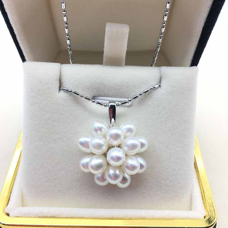 (J028)  Popcorn pearl set