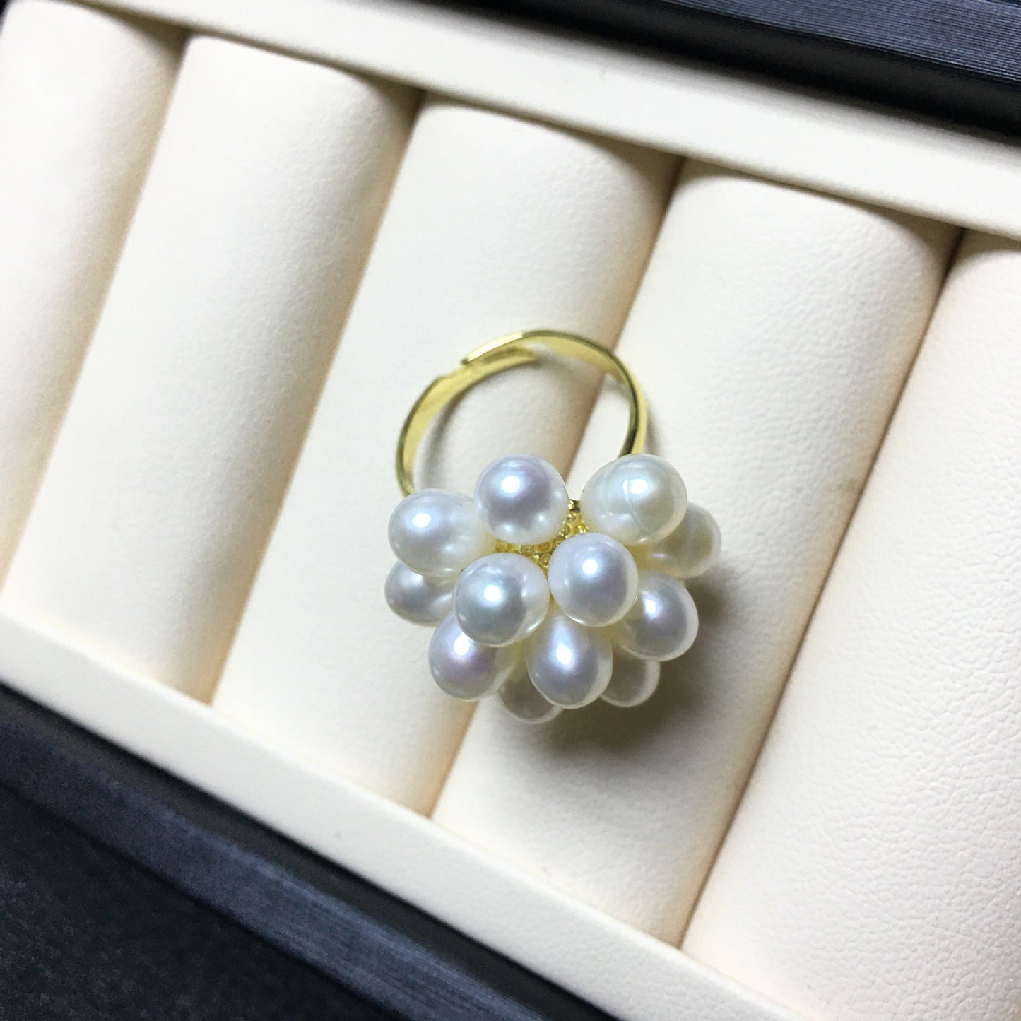 (J028)  Popcorn pearl set