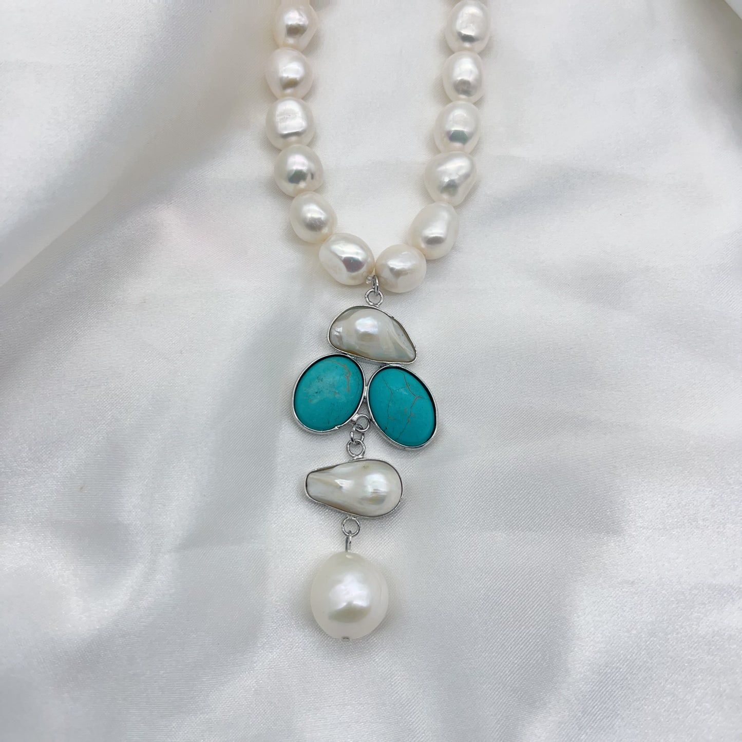 Turquoise pearl necklace