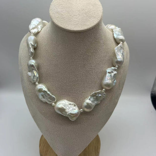 White Legendary baroque full pearl necklace