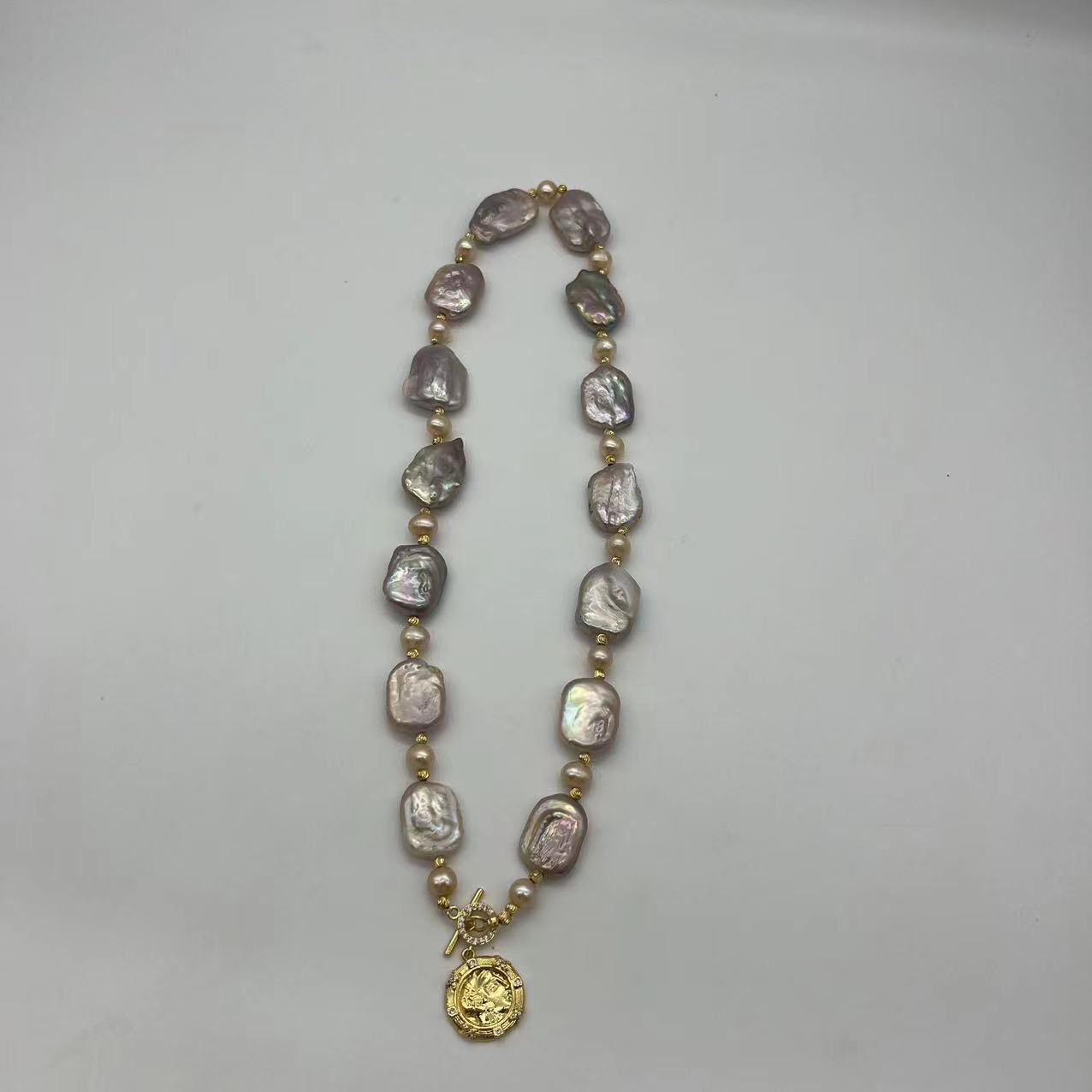 Rectangular Baroque pearl necklace