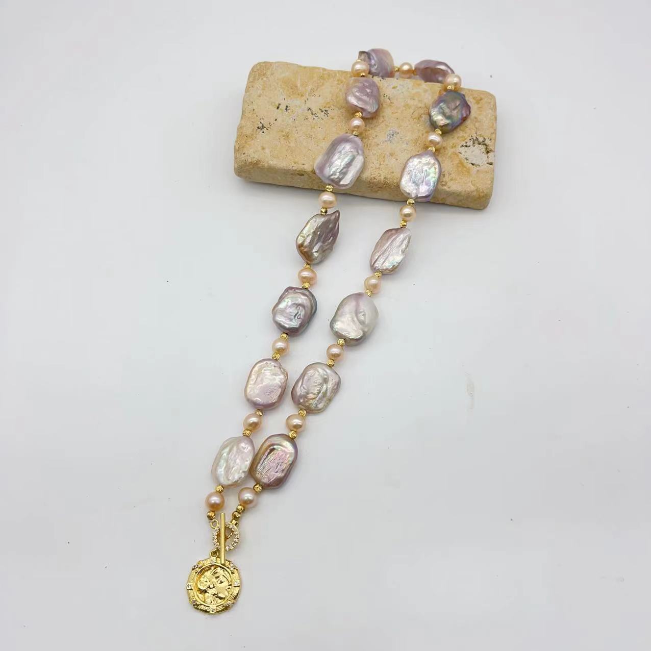 Rectangular Baroque pearl necklace