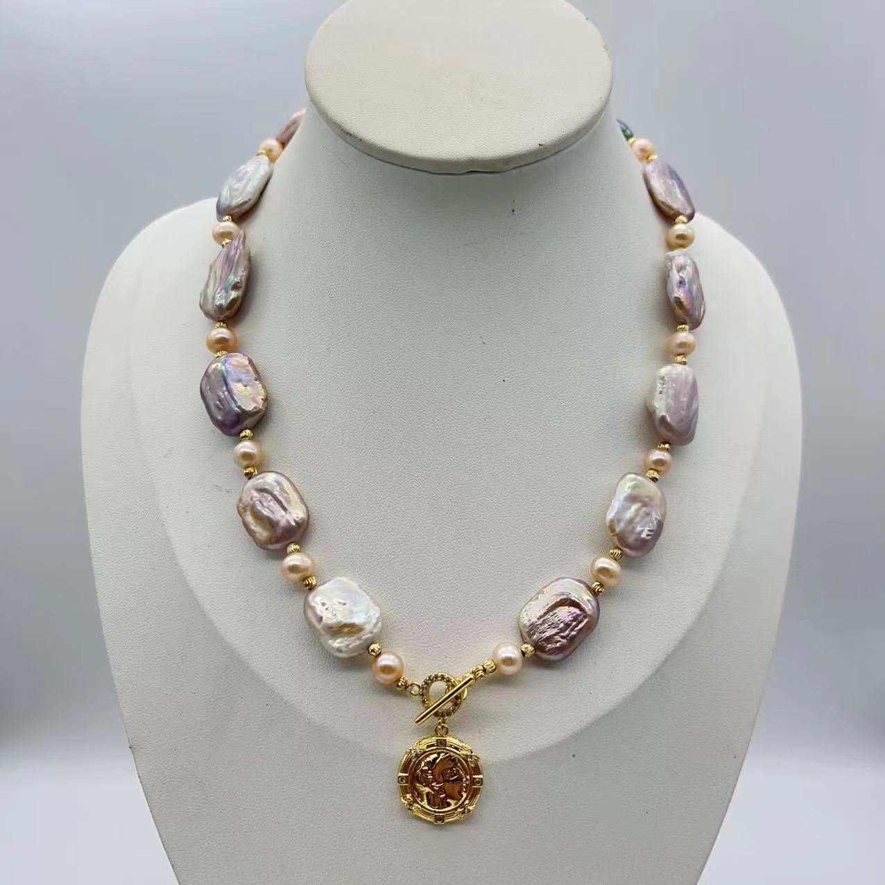 Rectangular Baroque pearl necklace