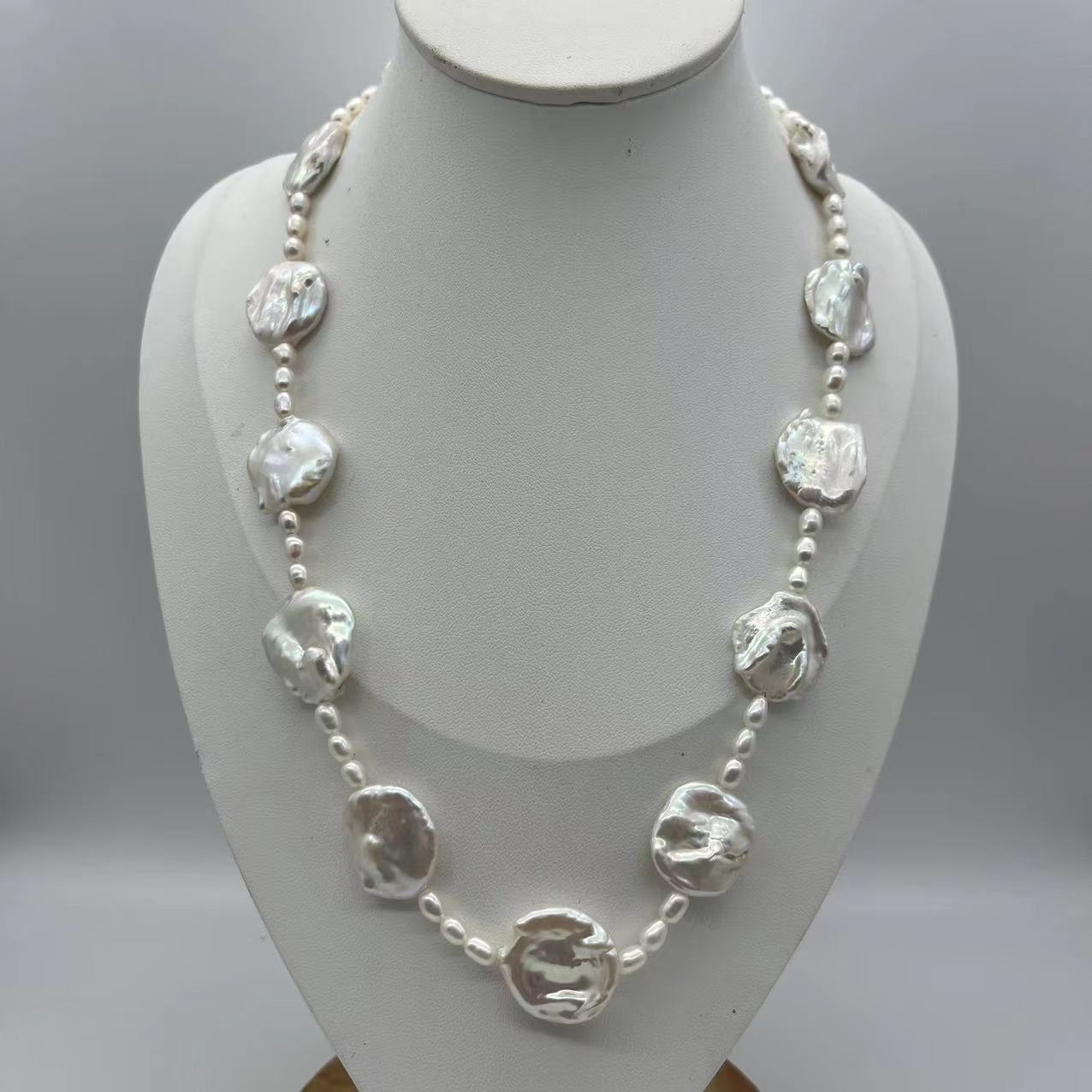 Petaled Baroque pearl and rice pearl long necklace