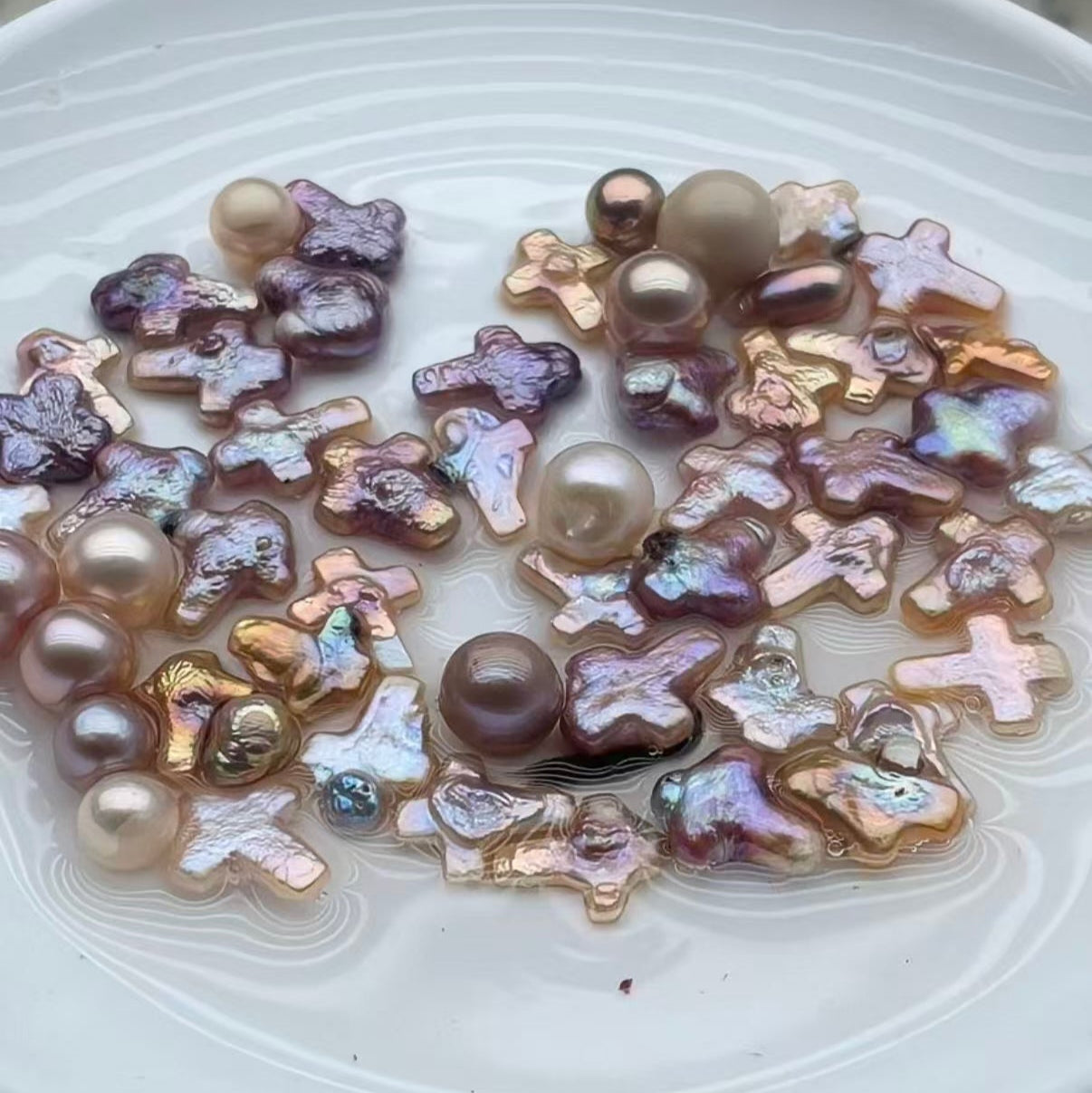 New arrival baroque pearls of "Cross" shape