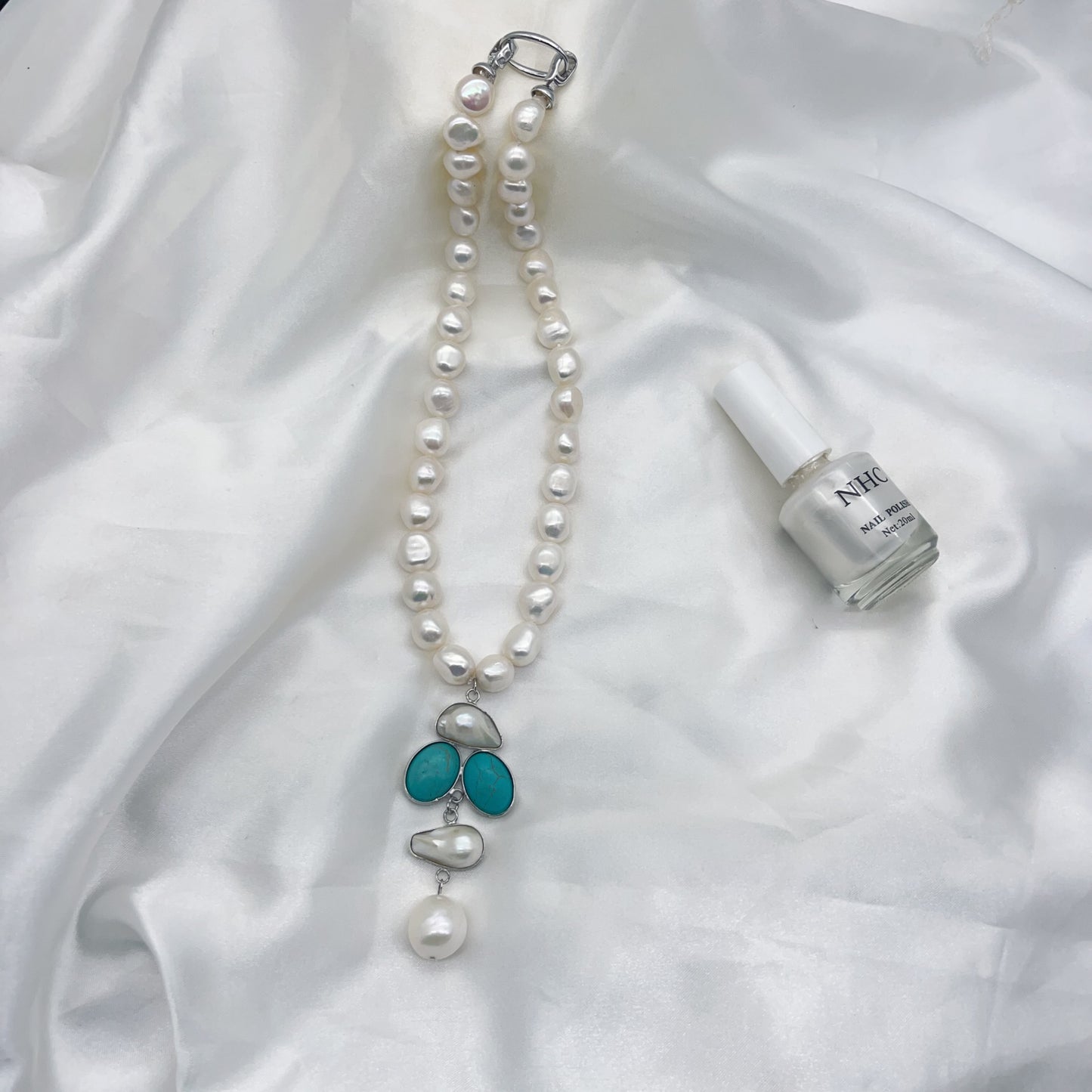 Turquoise pearl necklace