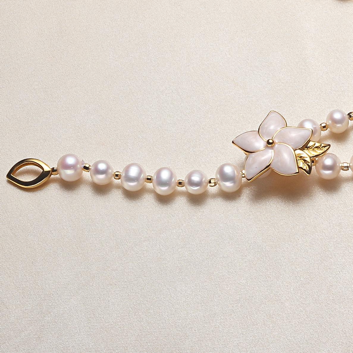 flower pearl necklace