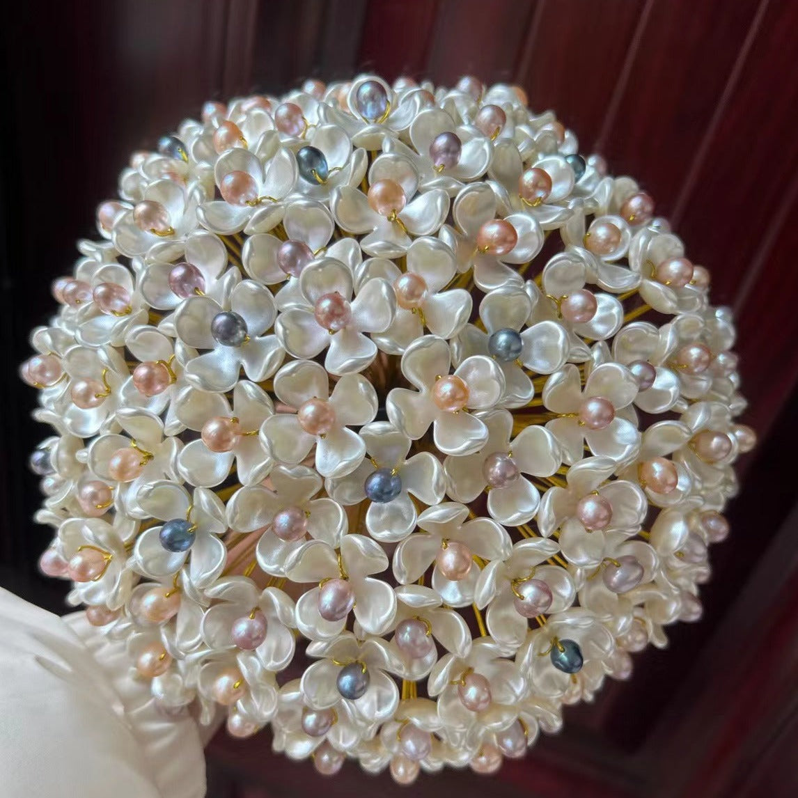 Hand-tied pearl bouquet  freshwater pearls and plastic acrylic petal decoration for wedding gifts annivesary flower blossom craft gifts