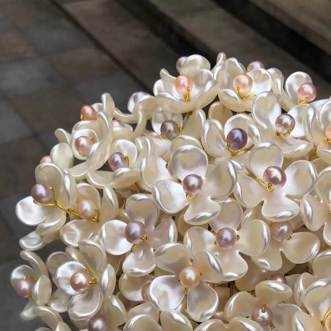 Hand-tied pearl bouquet  freshwater pearls and plastic acrylic petal decoration for wedding gifts annivesary flower blossom craft gifts