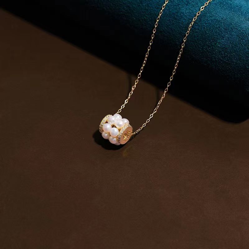 Slim waist pearl pendant(P24)