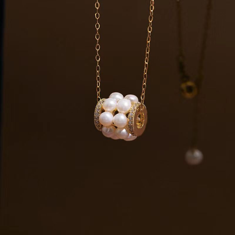 Slim waist pearl pendant(P24)