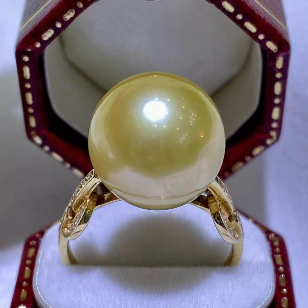 South Sea Golden Pearl Saltwater Pearl Ring in 18k Gold R55