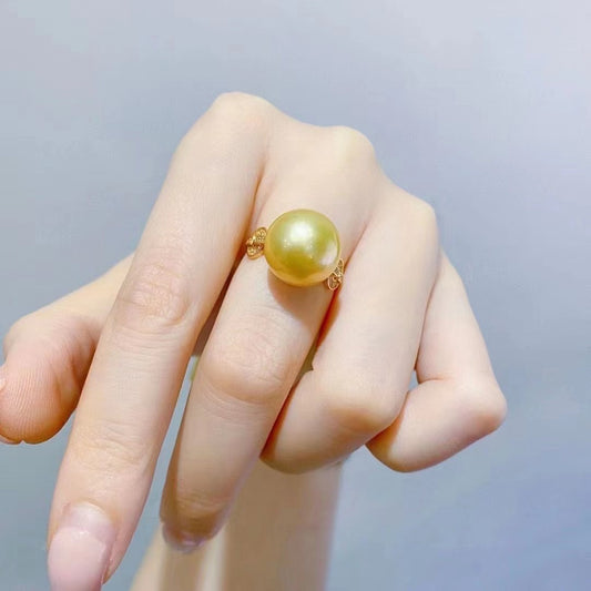 South Sea Golden Pearl Saltwater Pearl Ring in 18k Gold R55