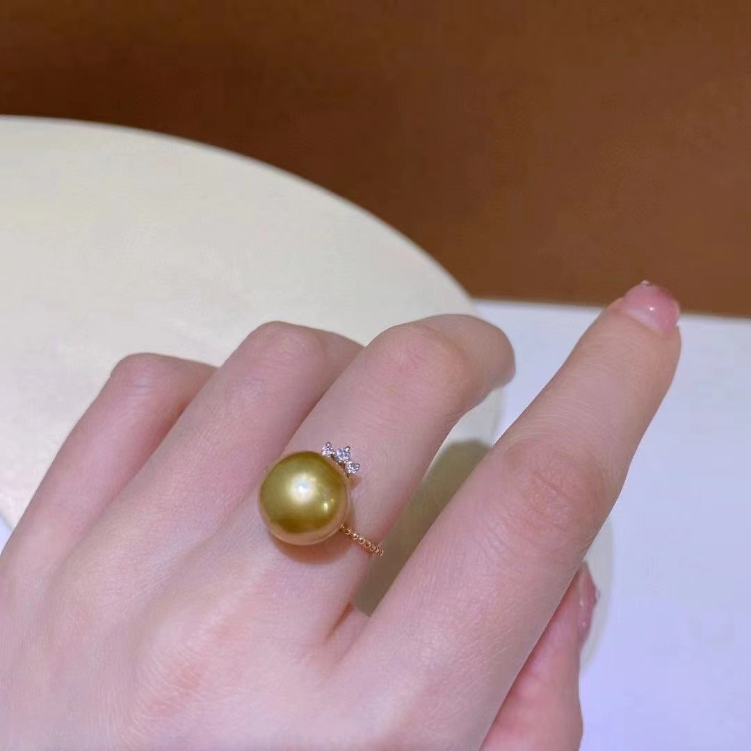 Bague perle d'eau salée Golden Pearl des mers du Sud en or 18 carats R54