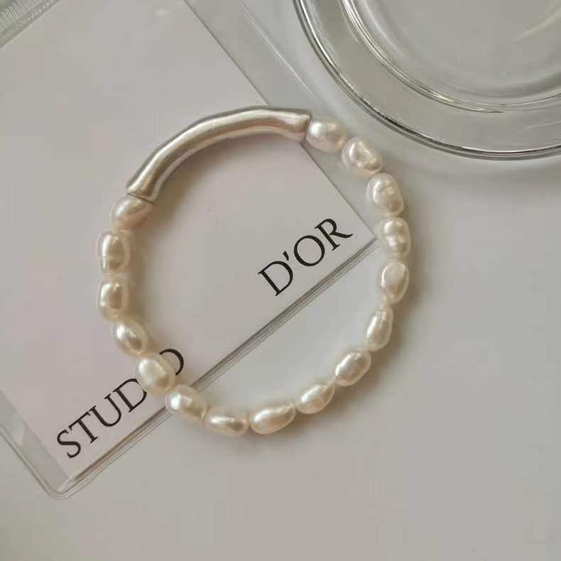 Sterling silver s925  pearl bracelet USD99 (B19)