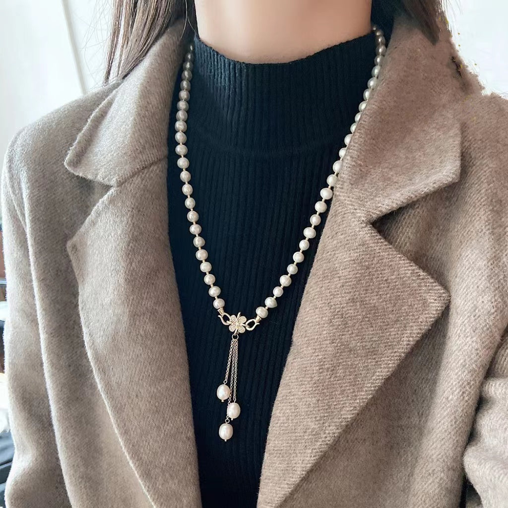 White tassel sweater chain