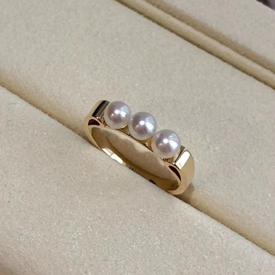 Three pearl ring R59