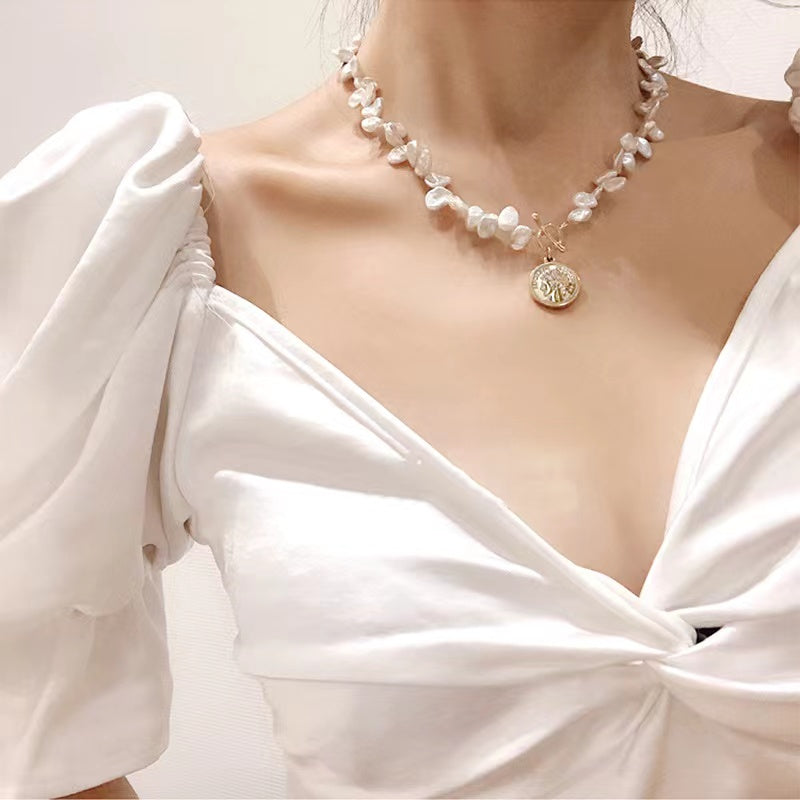 Petal Baroque Pearl necklace N38