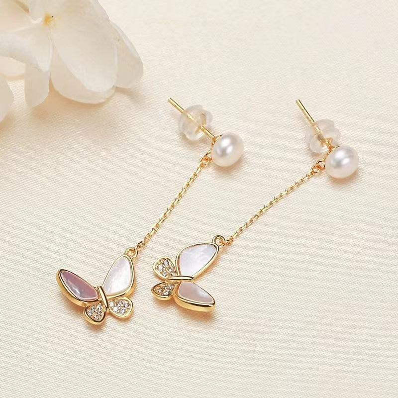 Pearl earrings USD45 (E31)