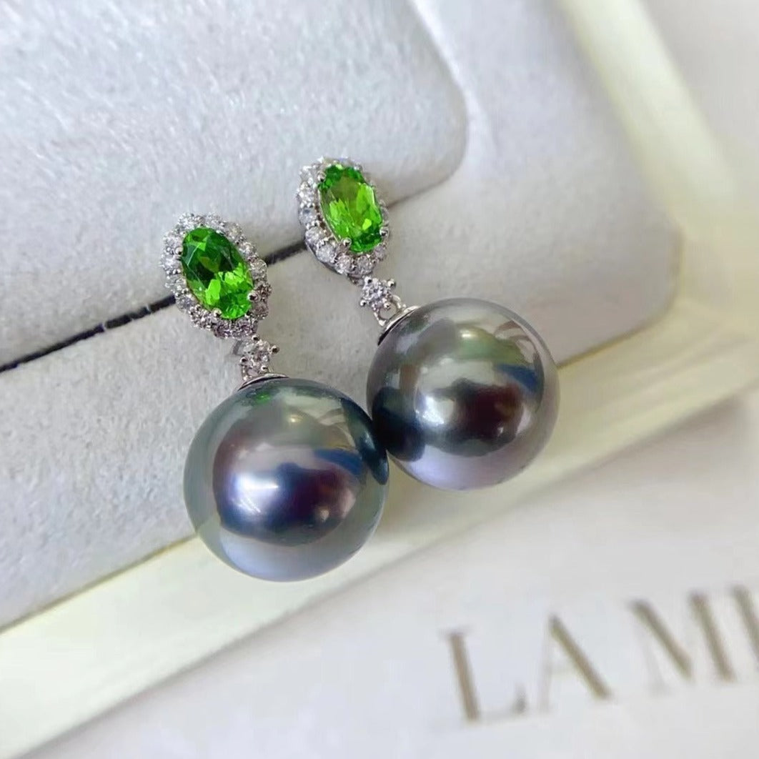 Black tahitian 10-11mm earring saltwater pearl 18K gold  with beryl USD1200 (E45)